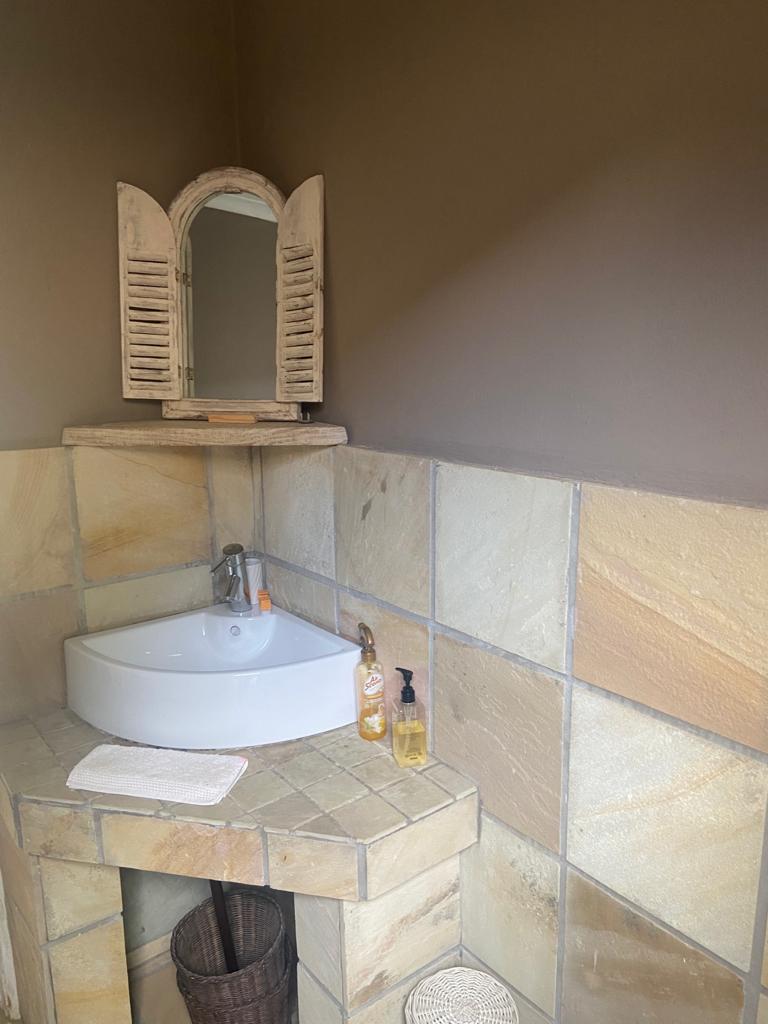 To Let 1 Bedroom Property for Rent in La Lucia KwaZulu-Natal