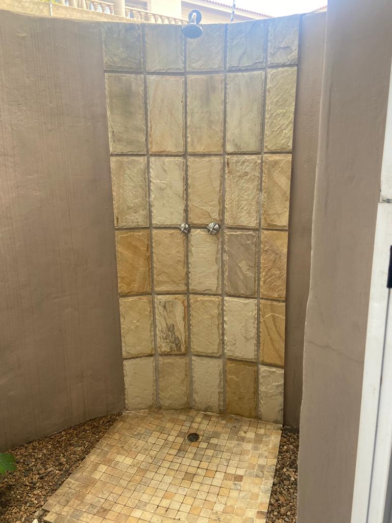 To Let 1 Bedroom Property for Rent in La Lucia KwaZulu-Natal