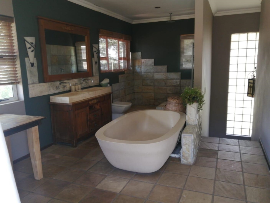 To Let 1 Bedroom Property for Rent in La Lucia KwaZulu-Natal