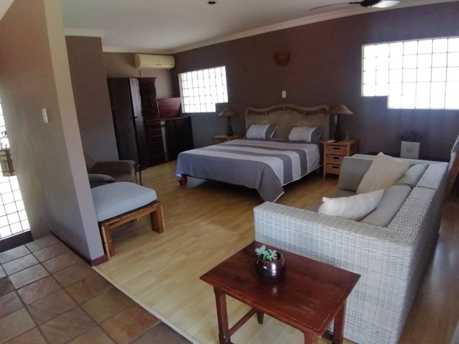 To Let 1 Bedroom Property for Rent in La Lucia KwaZulu-Natal