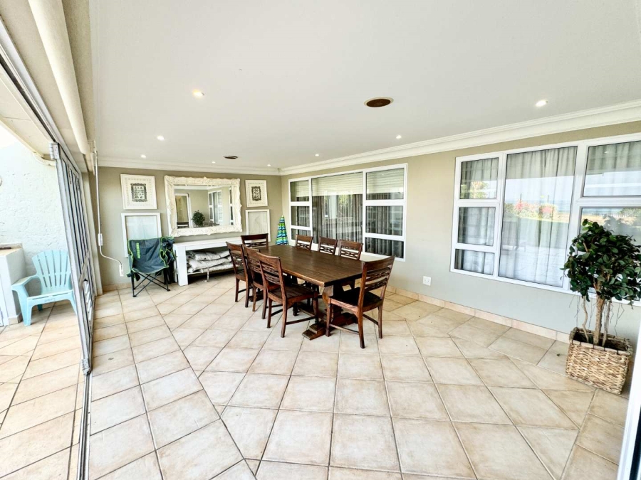 4 Bedroom Property for Sale in Umhlanga KwaZulu-Natal
