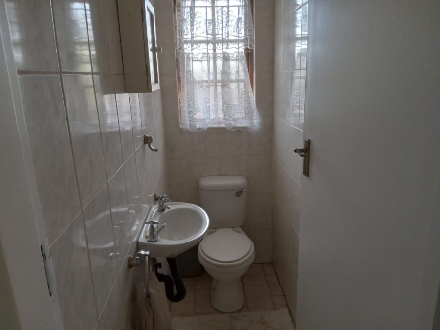 4 Bedroom Property for Sale in Glen Hills KwaZulu-Natal