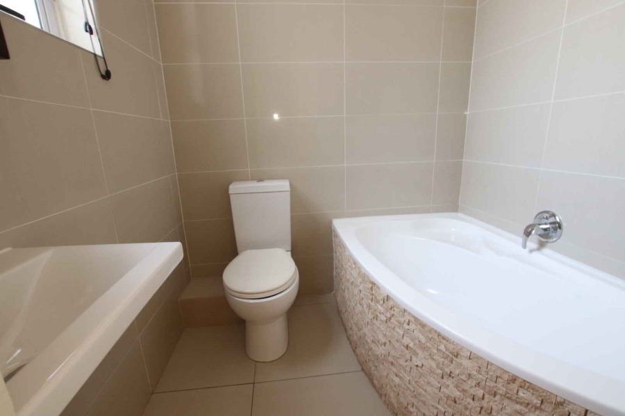 To Let 3 Bedroom Property for Rent in Sunningdale KwaZulu-Natal