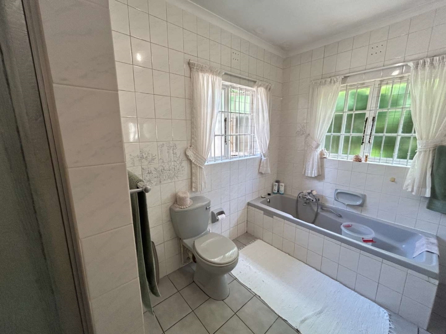 2 Bedroom Property for Sale in Hillcrest KwaZulu-Natal