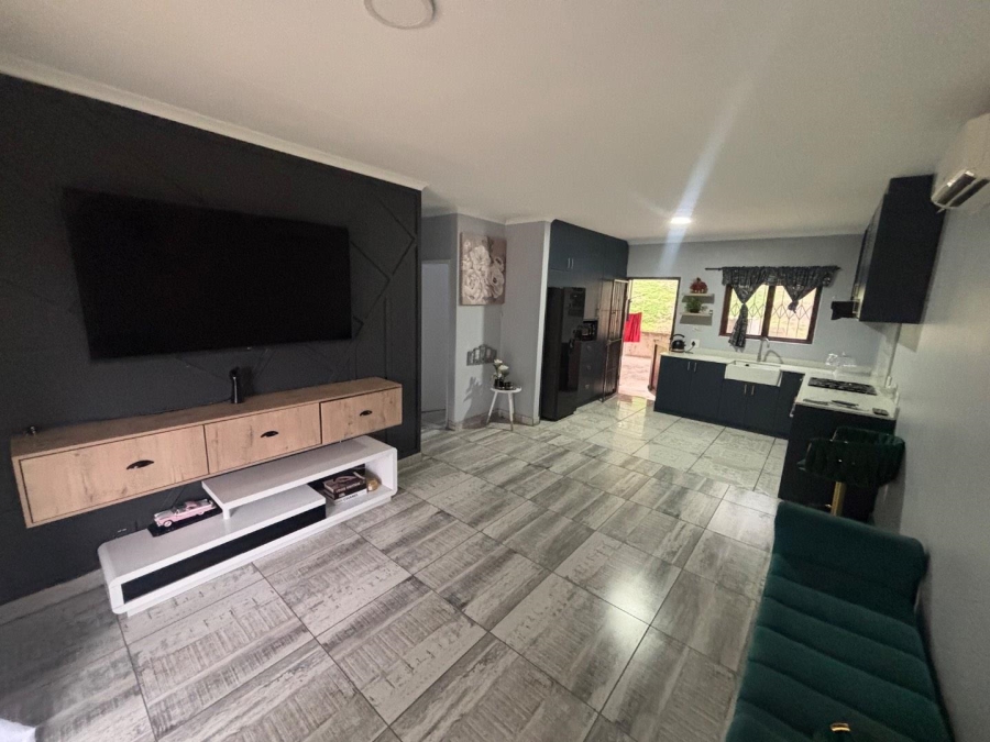 To Let 3 Bedroom Property for Rent in Queensburgh KwaZulu-Natal