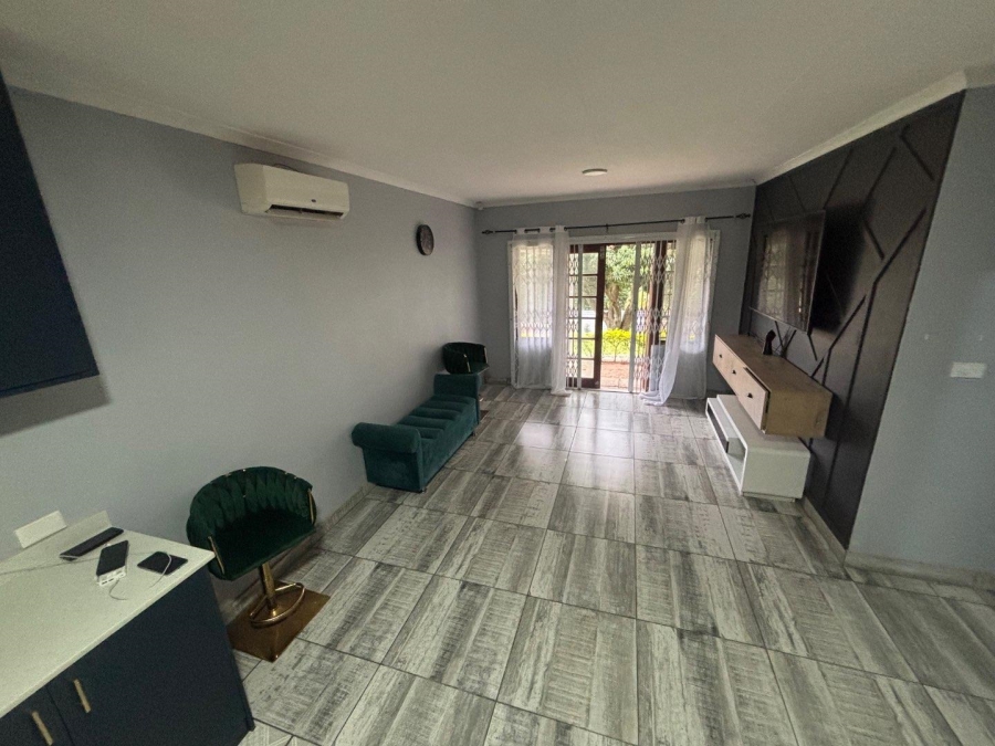 To Let 3 Bedroom Property for Rent in Queensburgh KwaZulu-Natal