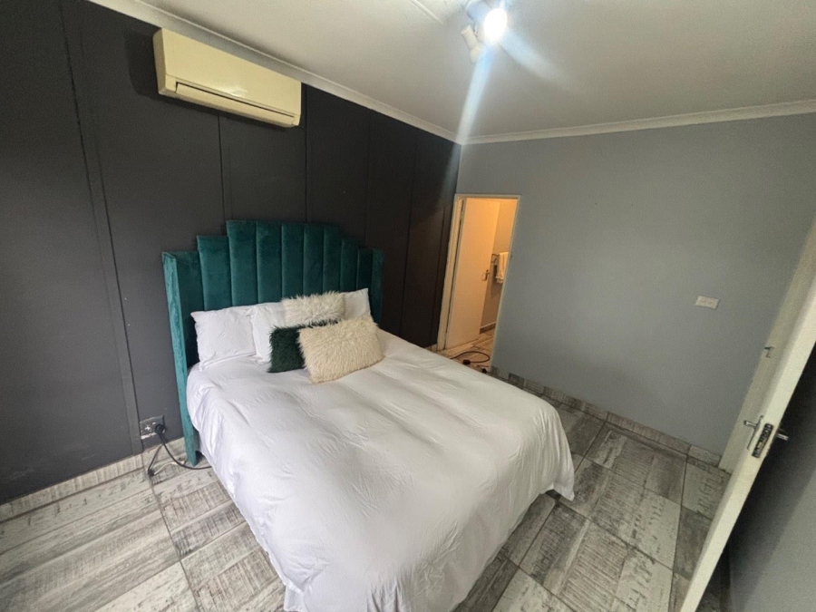 To Let 3 Bedroom Property for Rent in Queensburgh KwaZulu-Natal