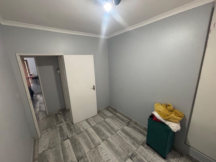 To Let 3 Bedroom Property for Rent in Queensburgh KwaZulu-Natal