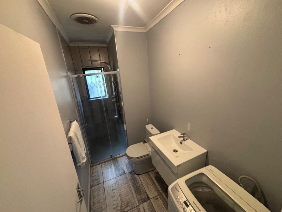 To Let 3 Bedroom Property for Rent in Queensburgh KwaZulu-Natal