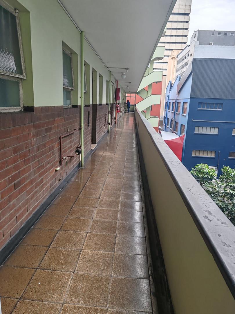 2 Bedroom Property for Sale in Durban Central KwaZulu-Natal