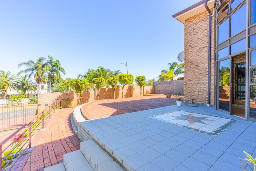 4 Bedroom Property for Sale in La Lucia KwaZulu-Natal