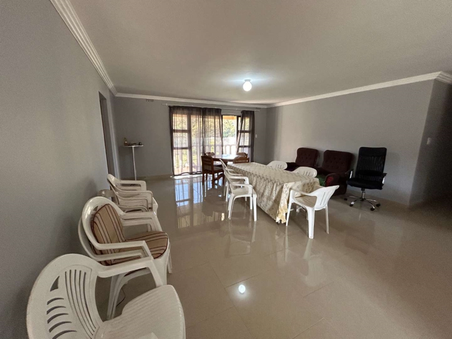 To Let 5 Bedroom Property for Rent in Crestholme KwaZulu-Natal