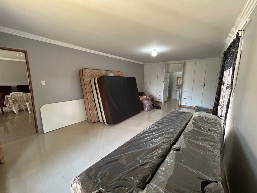 To Let 5 Bedroom Property for Rent in Crestholme KwaZulu-Natal