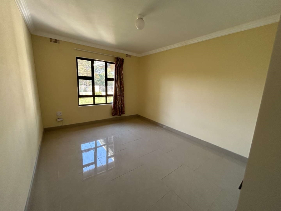 To Let 5 Bedroom Property for Rent in Crestholme KwaZulu-Natal