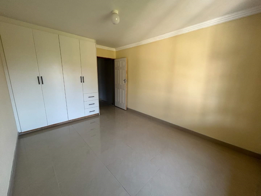 To Let 5 Bedroom Property for Rent in Crestholme KwaZulu-Natal