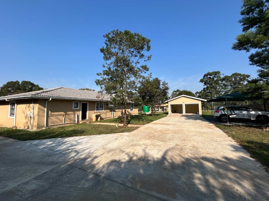 To Let 5 Bedroom Property for Rent in Crestholme KwaZulu-Natal