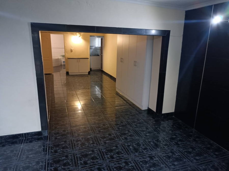 1 Bedroom Property for Sale in Lincoln Meade KwaZulu-Natal