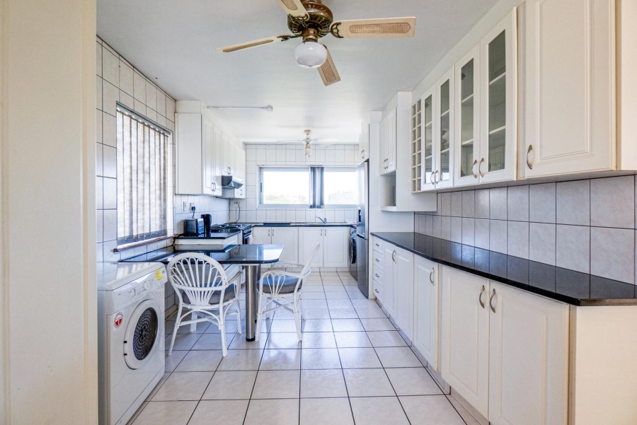 2 Bedroom Property for Sale in Amanzimtoti KwaZulu-Natal