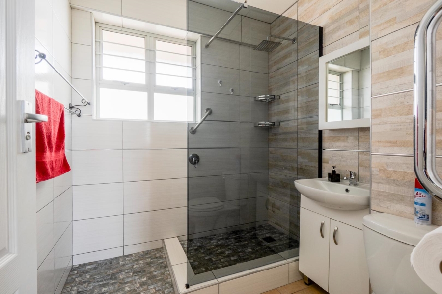 3 Bedroom Property for Sale in Amanzimtoti KwaZulu-Natal