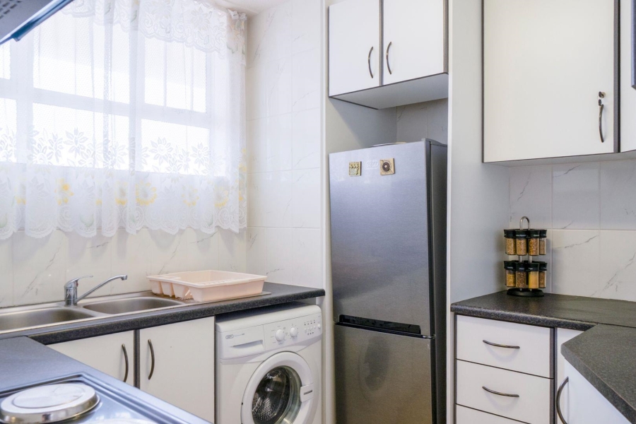 2 Bedroom Property for Sale in Amanzimtoti KwaZulu-Natal