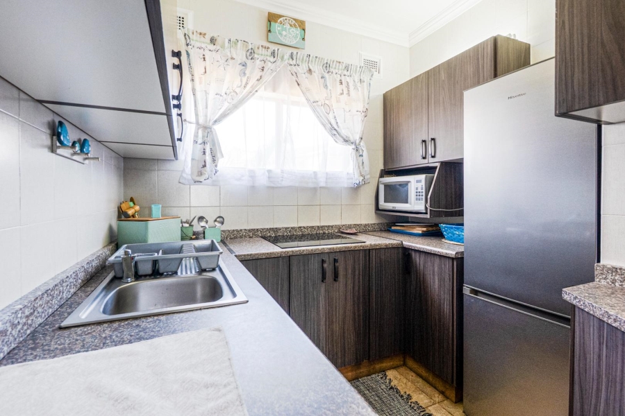 2 Bedroom Property for Sale in Amanzimtoti KwaZulu-Natal