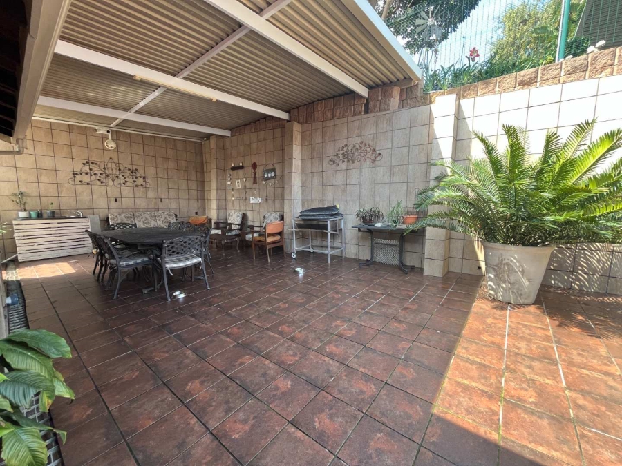 4 Bedroom Property for Sale in Umgeni Park KwaZulu-Natal