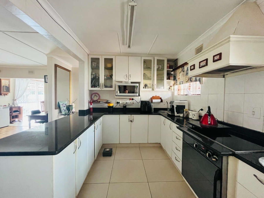 4 Bedroom Property for Sale in Umgeni Park KwaZulu-Natal