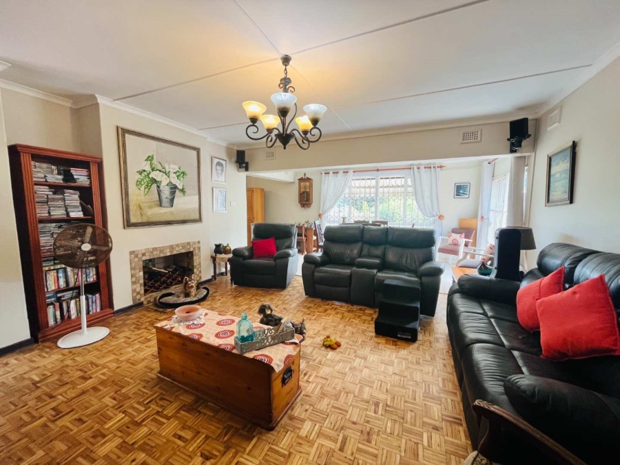 4 Bedroom Property for Sale in Umgeni Park KwaZulu-Natal