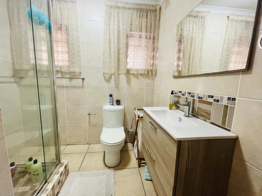 4 Bedroom Property for Sale in Umgeni Park KwaZulu-Natal