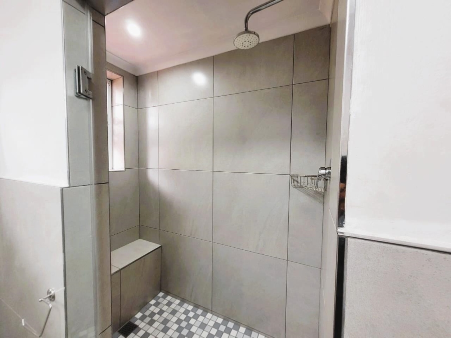 2 Bedroom Property for Sale in Morningside KwaZulu-Natal