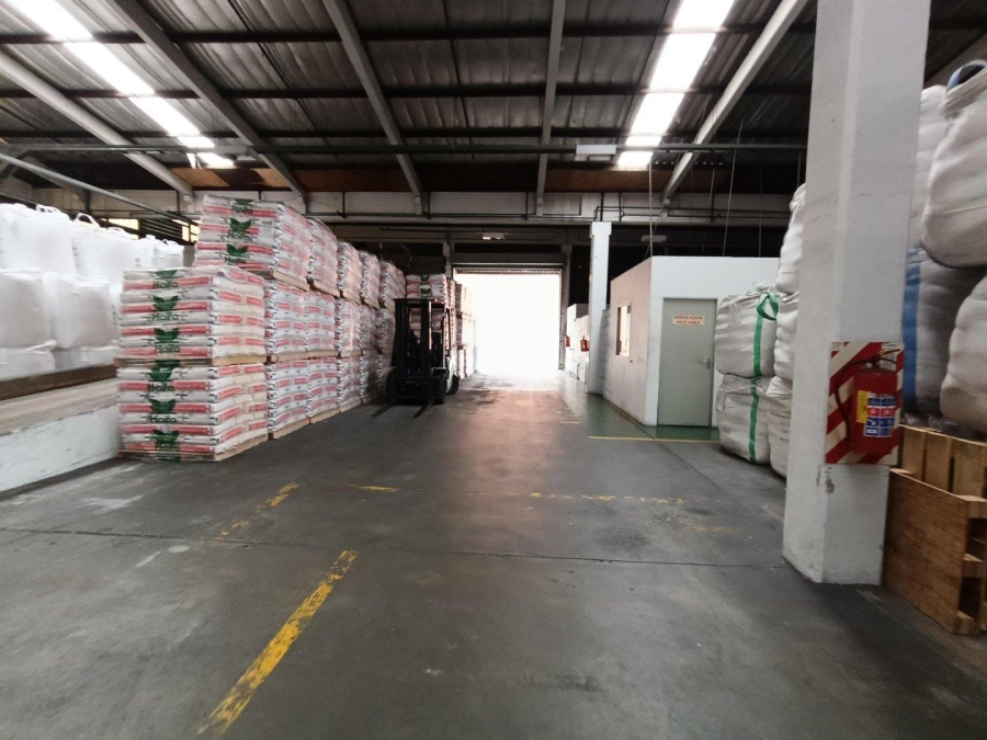 To Let commercial Property for Rent in New Germany KwaZulu-Natal