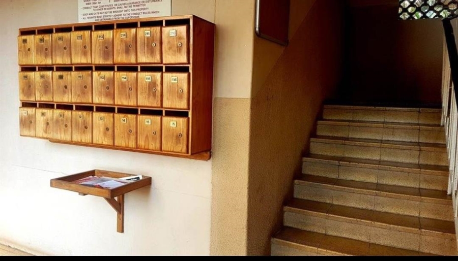 1 Bedroom Property for Sale in Montclair KwaZulu-Natal