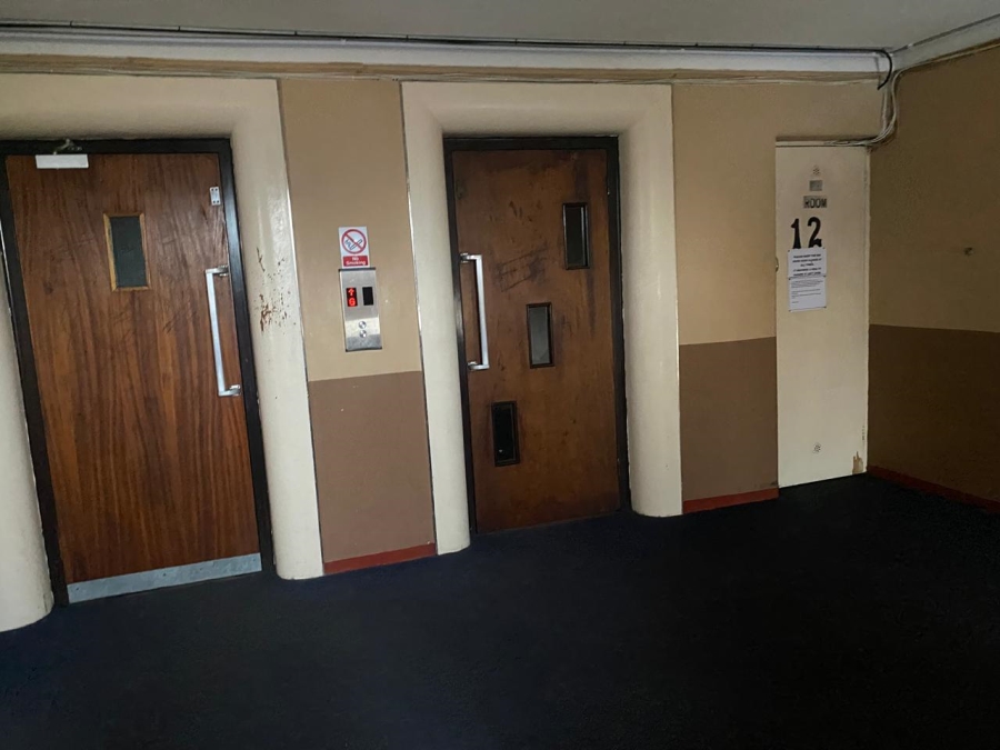 1 Bedroom Property for Sale in Point KwaZulu-Natal