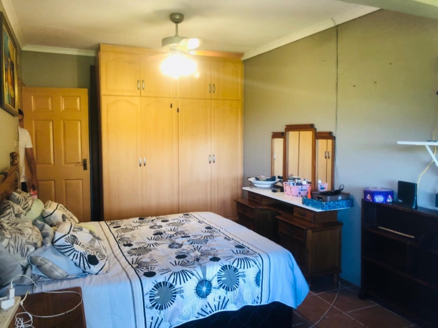 3 Bedroom Property for Sale in Westbrook KwaZulu-Natal