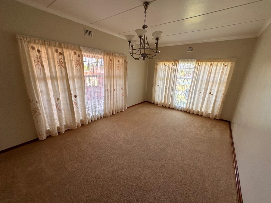 5 Bedroom Property for Sale in Dundee KwaZulu-Natal