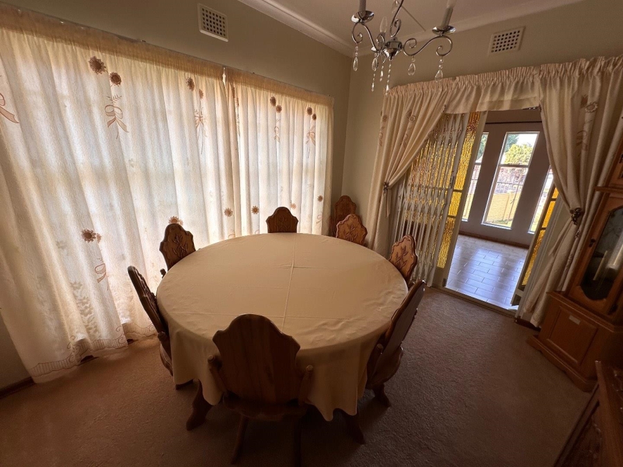 5 Bedroom Property for Sale in Dundee KwaZulu-Natal