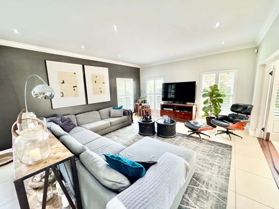 6 Bedroom Property for Sale in La Lucia KwaZulu-Natal