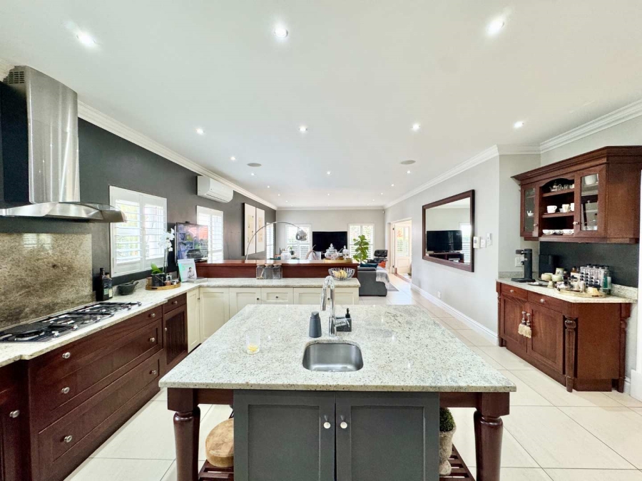 6 Bedroom Property for Sale in La Lucia KwaZulu-Natal