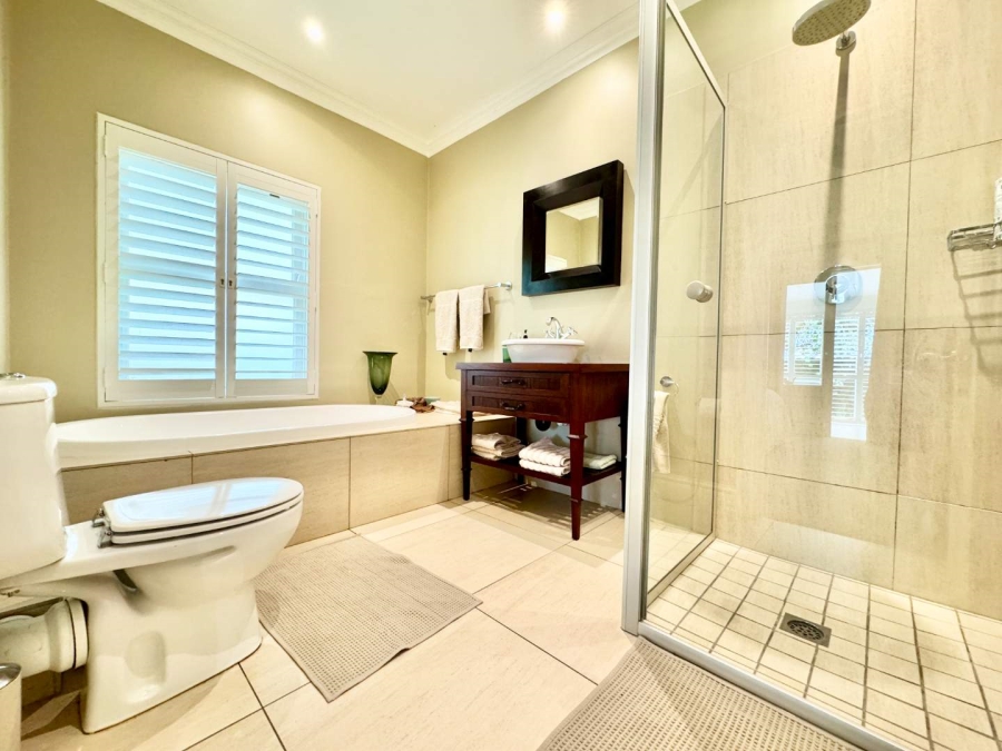 6 Bedroom Property for Sale in La Lucia KwaZulu-Natal