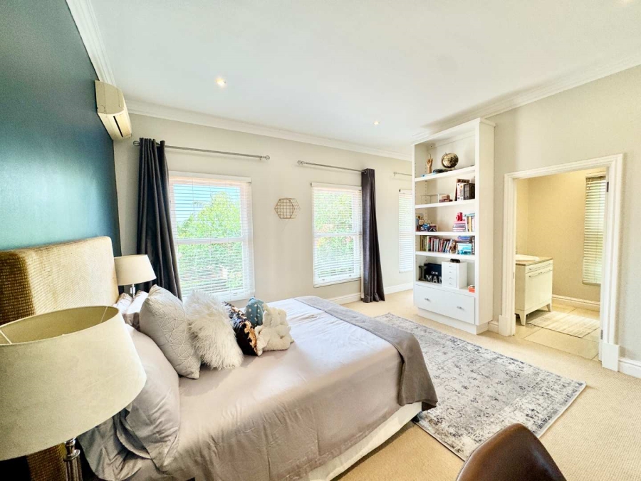 6 Bedroom Property for Sale in La Lucia KwaZulu-Natal