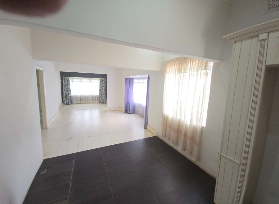 3 Bedroom Property for Sale in Glenwood KwaZulu-Natal