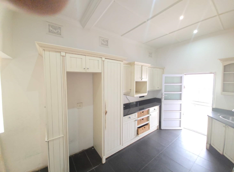 3 Bedroom Property for Sale in Glenwood KwaZulu-Natal