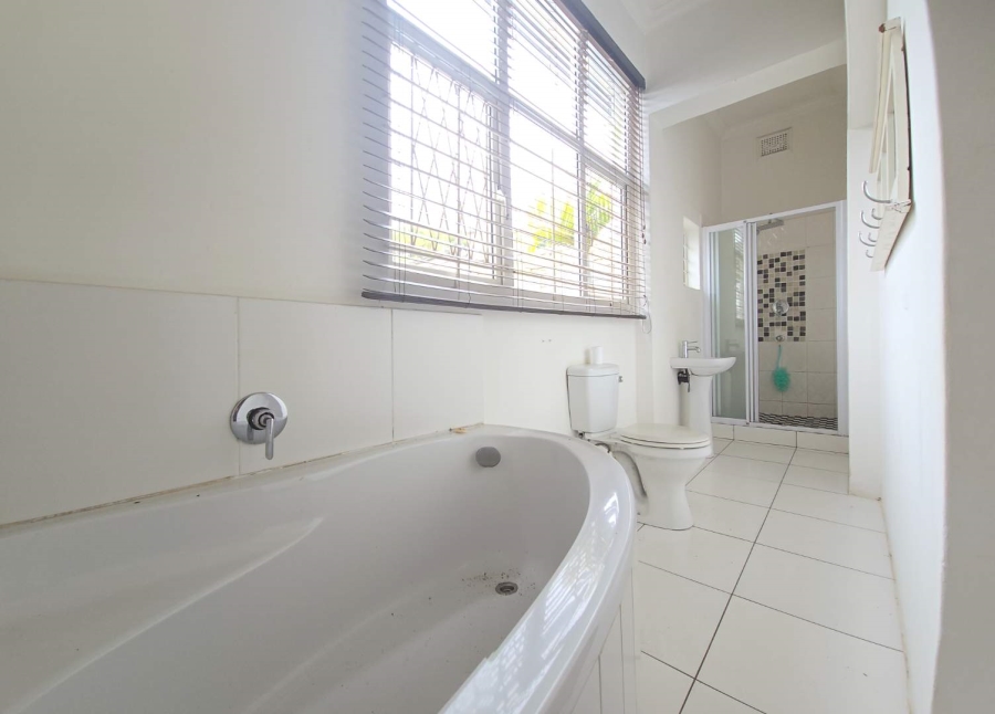 3 Bedroom Property for Sale in Glenwood KwaZulu-Natal