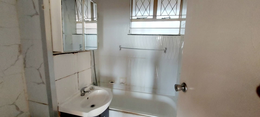 To Let 2 Bedroom Property for Rent in North Beach KwaZulu-Natal