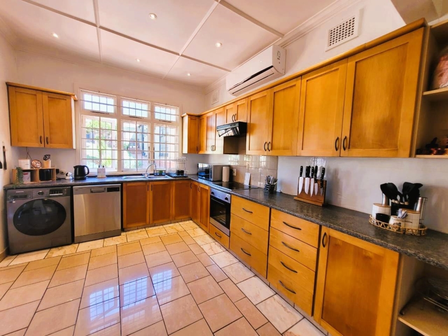 3 Bedroom Property for Sale in Glenwood KwaZulu-Natal