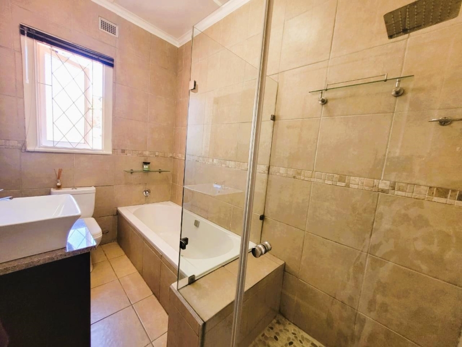 3 Bedroom Property for Sale in Glenwood KwaZulu-Natal