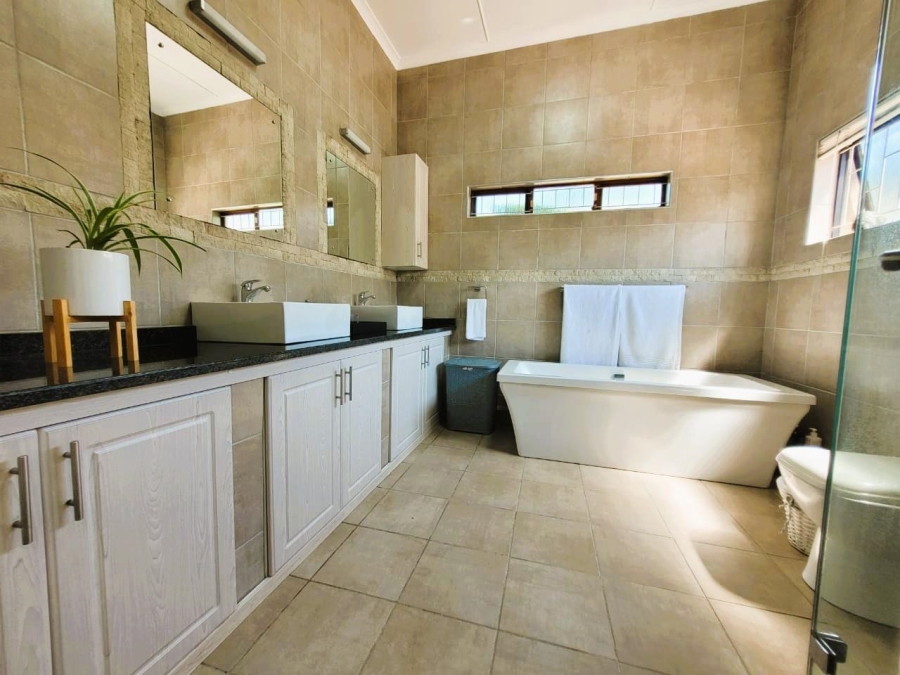 3 Bedroom Property for Sale in Glenwood KwaZulu-Natal