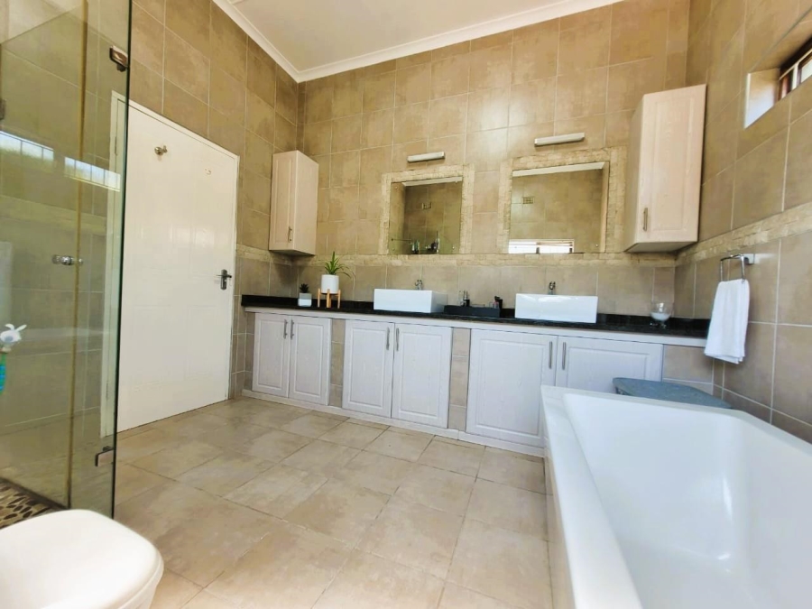 3 Bedroom Property for Sale in Glenwood KwaZulu-Natal