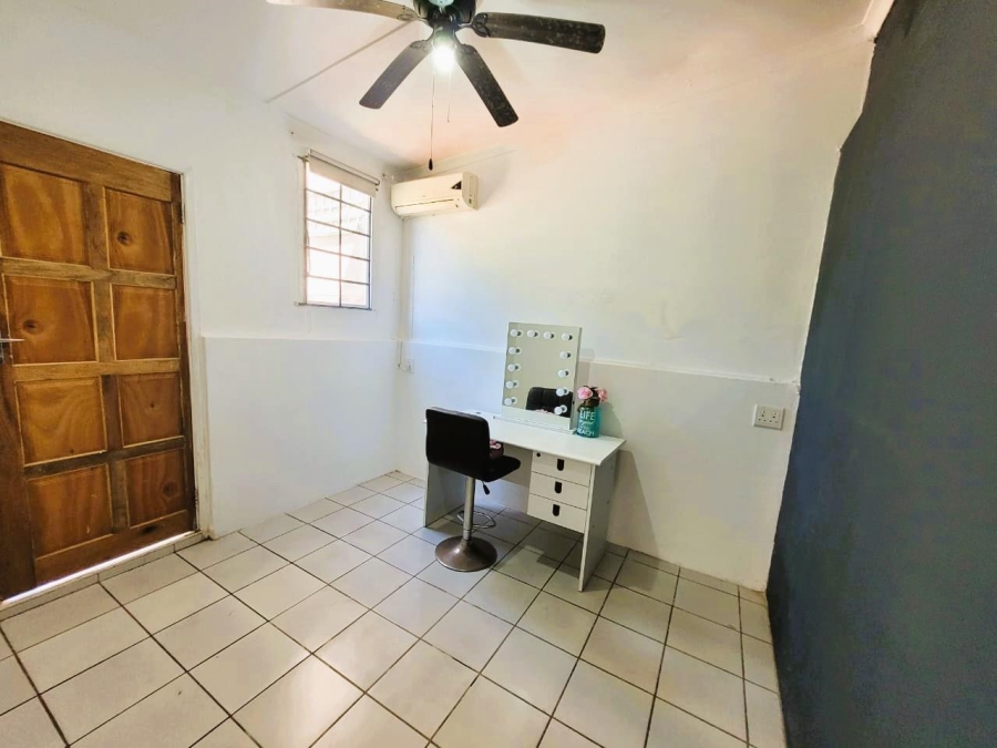 3 Bedroom Property for Sale in Glenwood KwaZulu-Natal