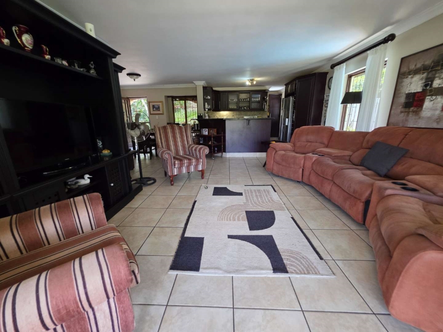 3 Bedroom Property for Sale in Crestholme KwaZulu-Natal